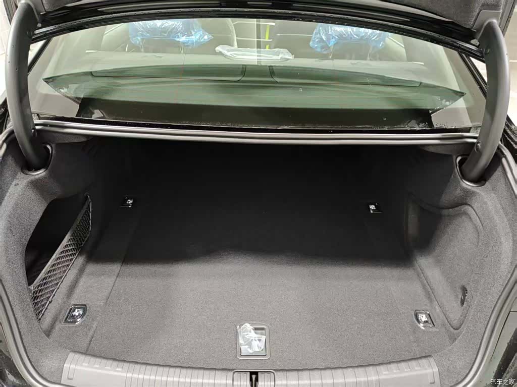 Audi A6L, 2026 17