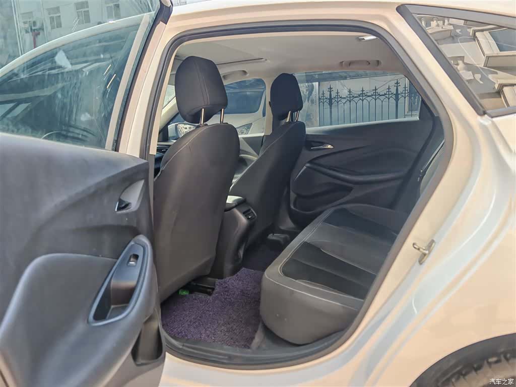 Buick Verano, 2022 17