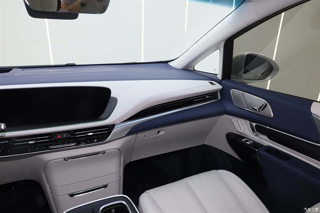 Buick Century, 2025 28