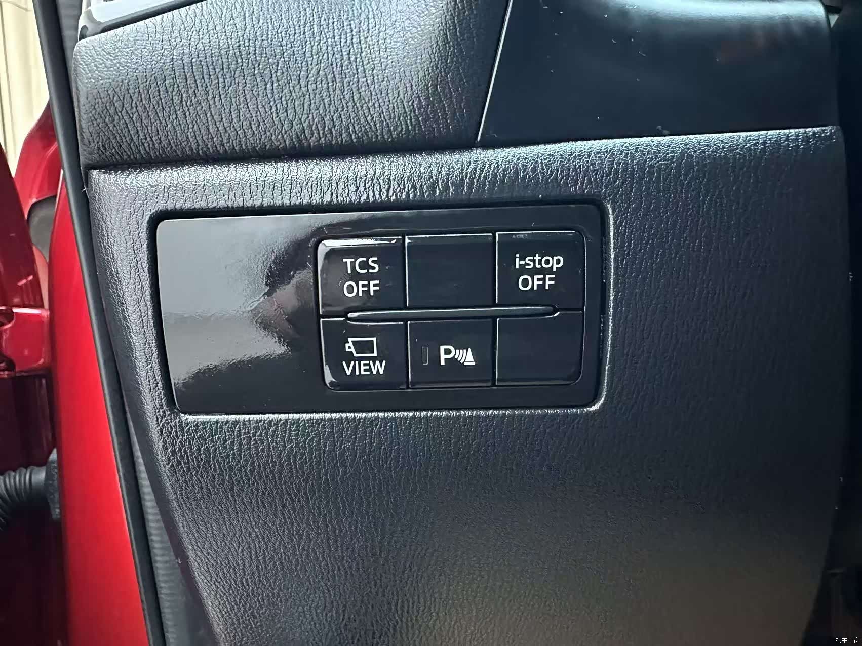 Mazda CX-4, 2023 10