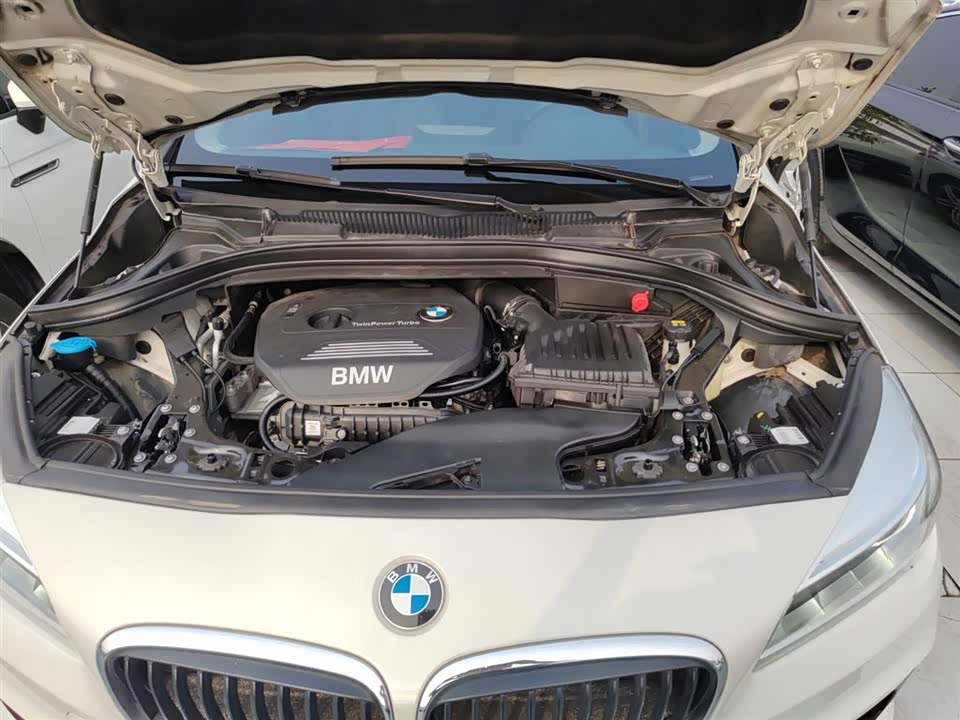 BMW 2 series multifunctional station wagon