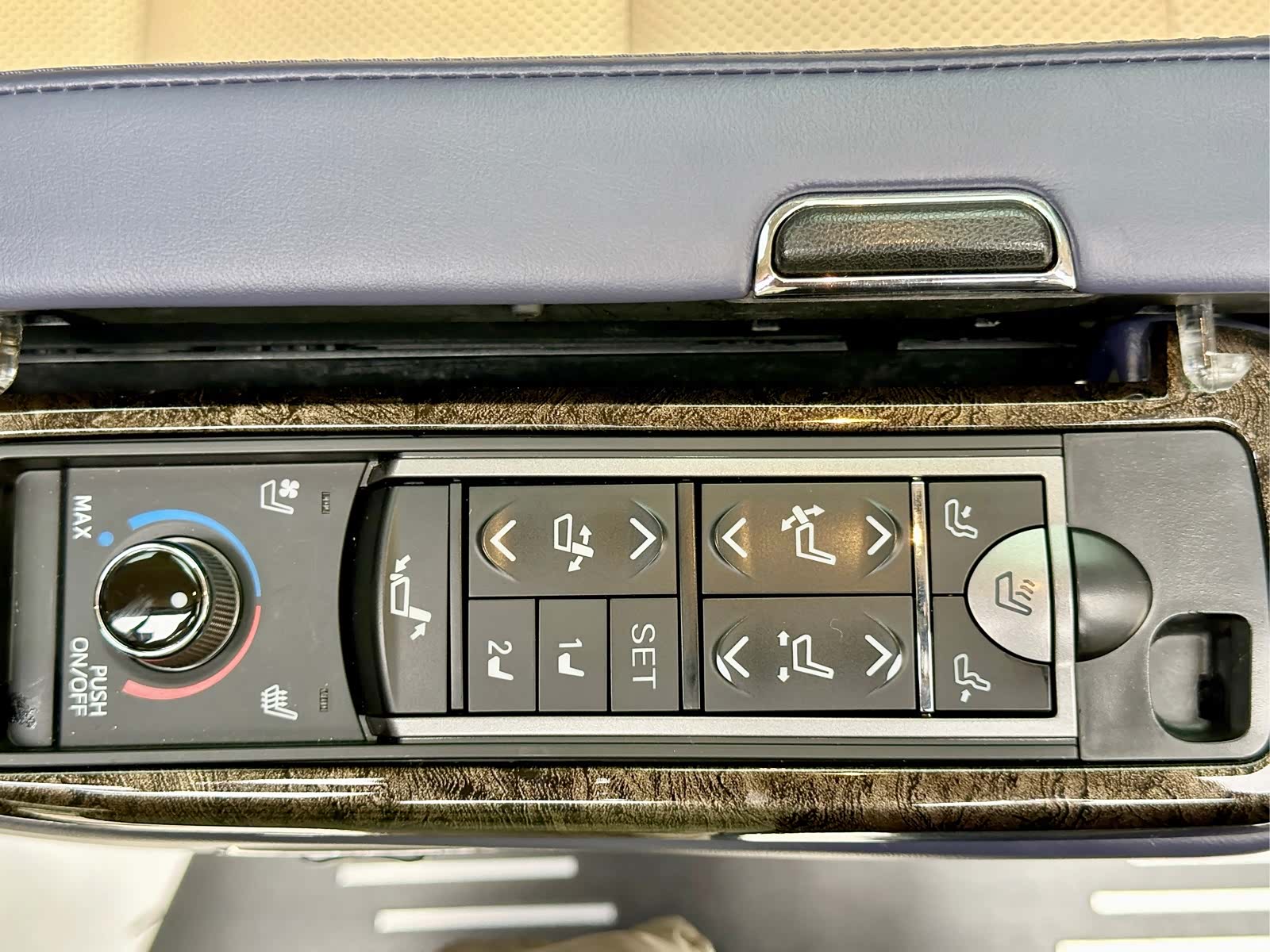 Mercedes-Benz V-Class, 2018 13