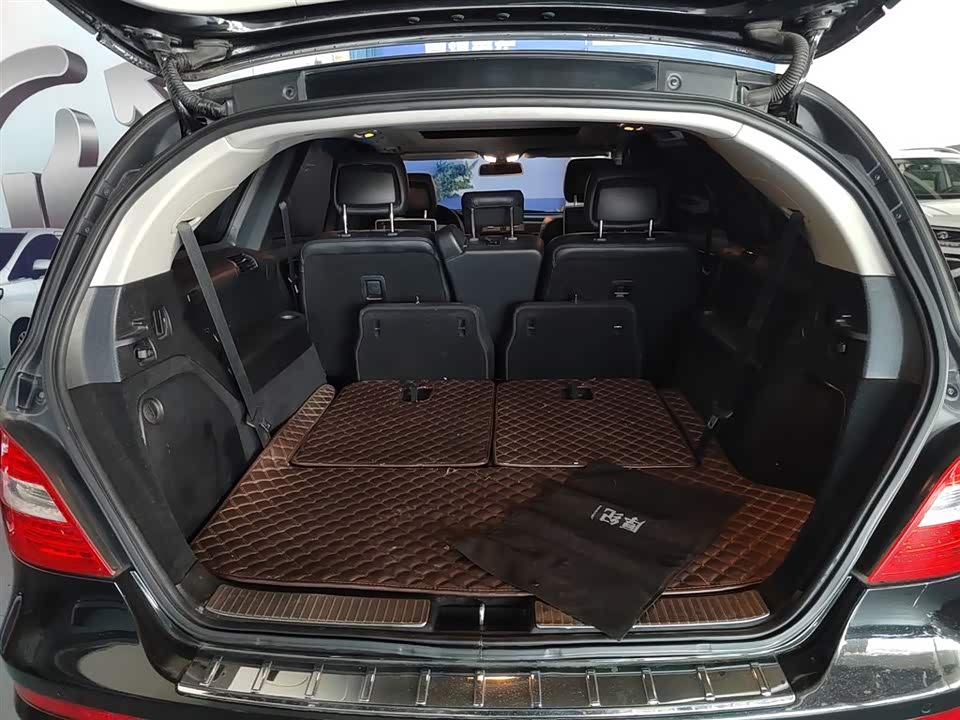 Mercedes-Benz R-class