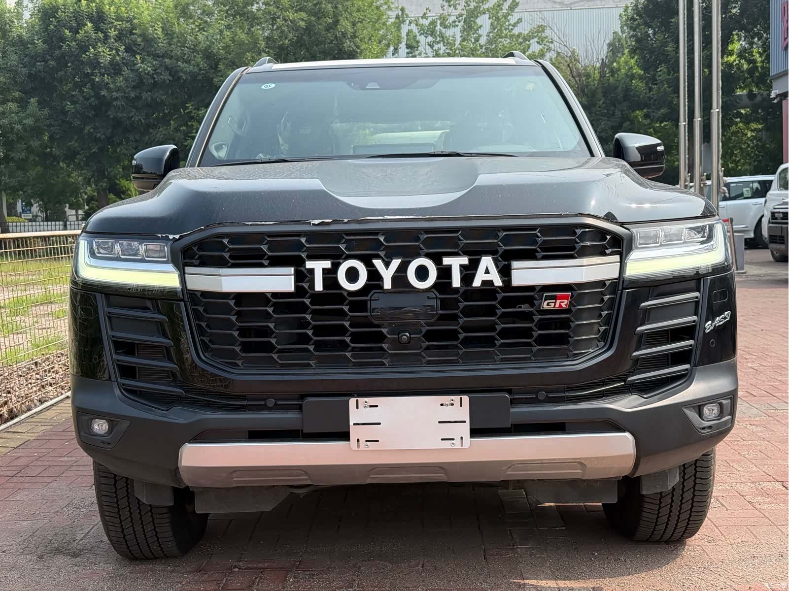 Toyota Land Cruiser, 2026 3