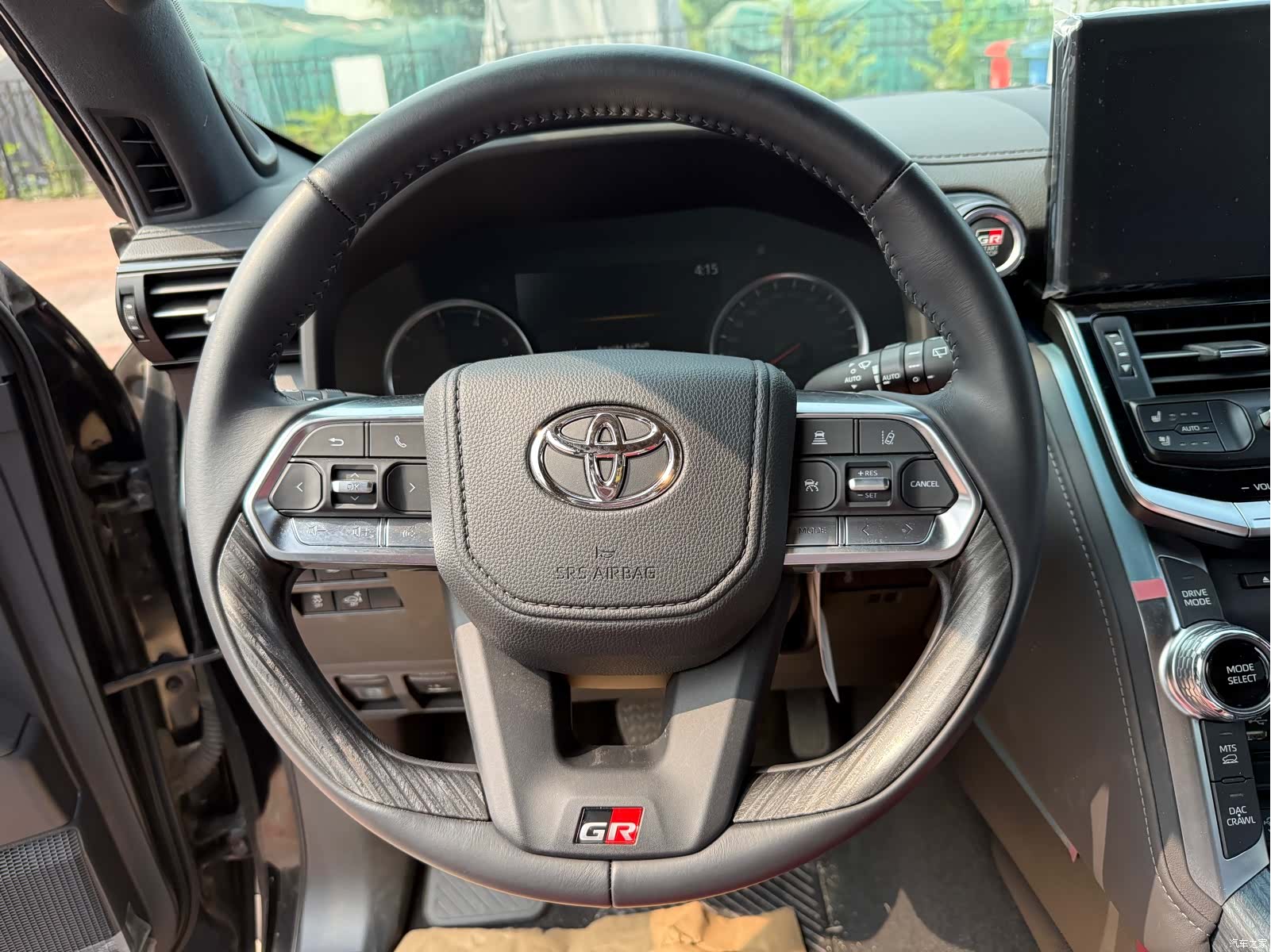 Toyota Land Cruiser, 2026 21