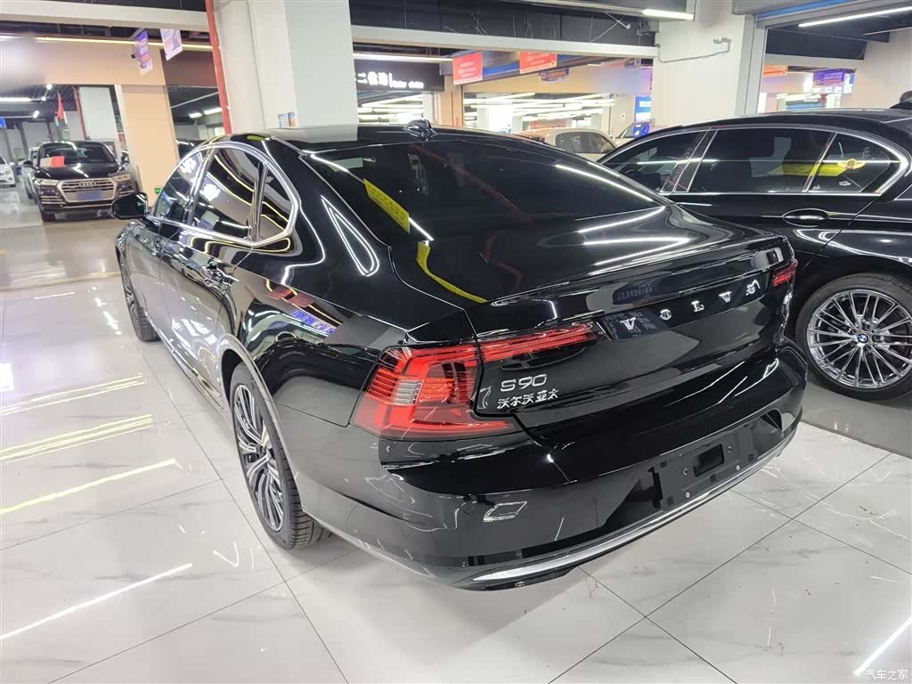 Volvo S90, 2025 все фото