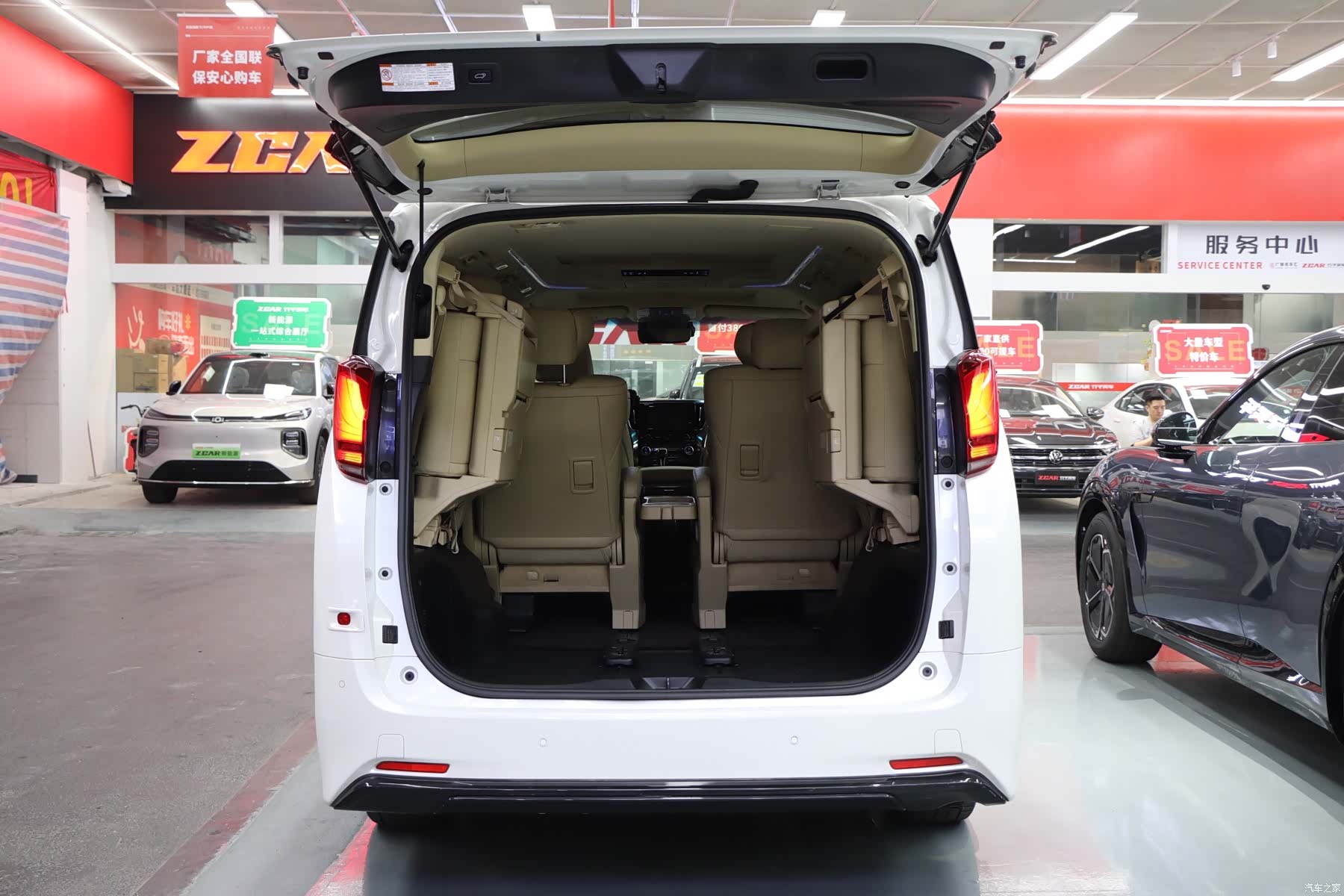 Toyota Alphard, 2020 32