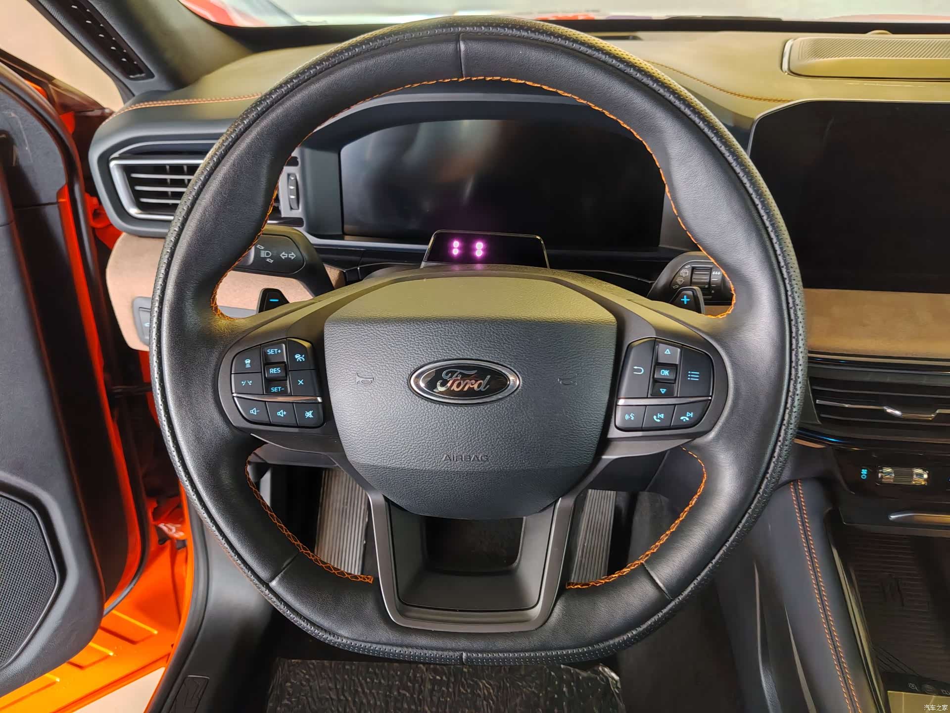 Ford Explorer, 2024 14