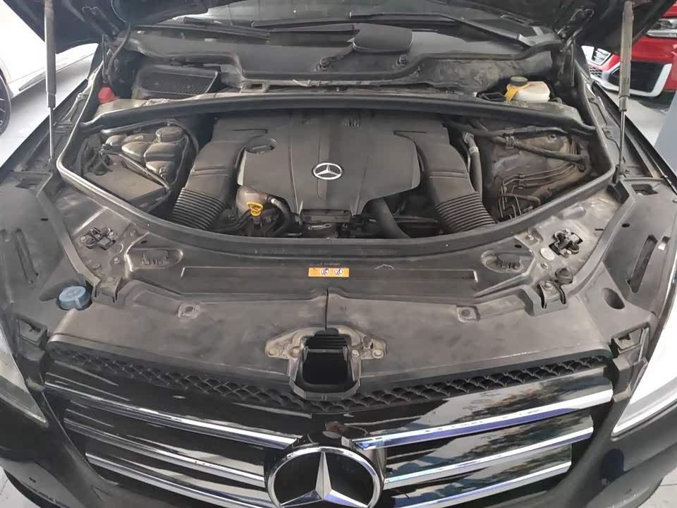 Mercedes-Benz R-class