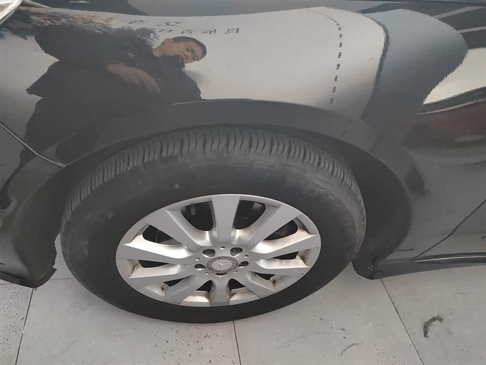 Mercedes-Benz R-class