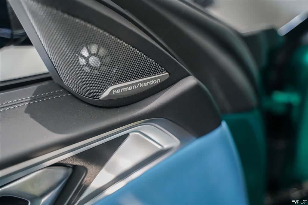BMW M4, 2025 10