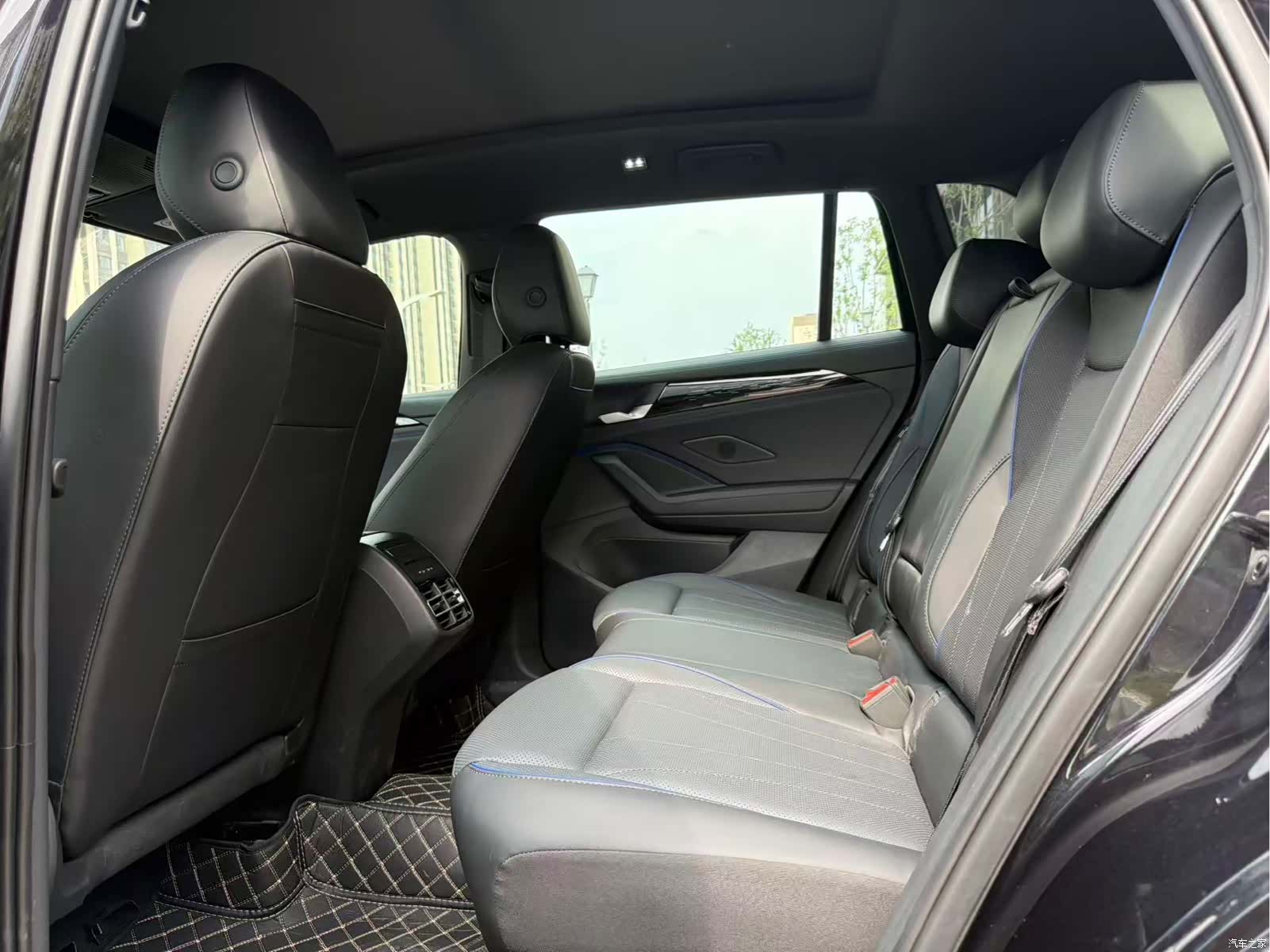 Volkswagen Tiguan L, 2026 все фото