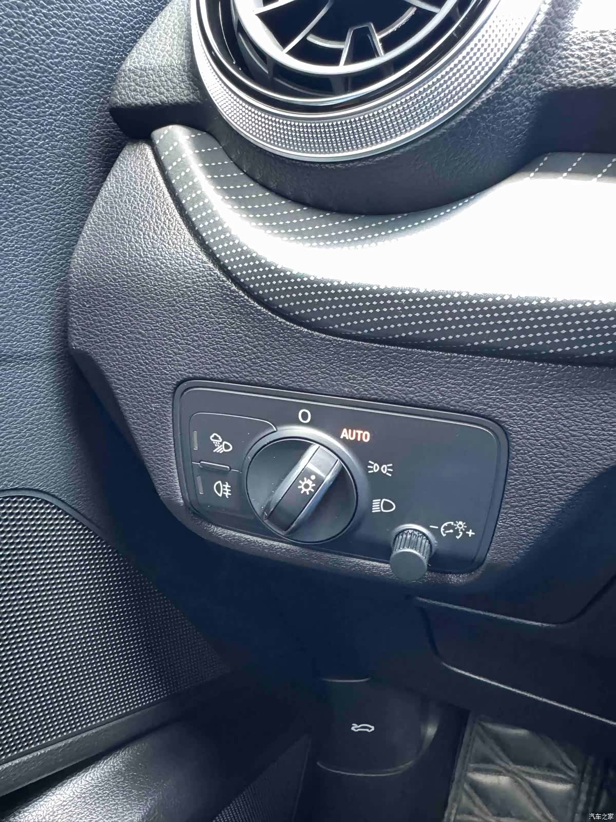 Audi Q2L, 2022 24