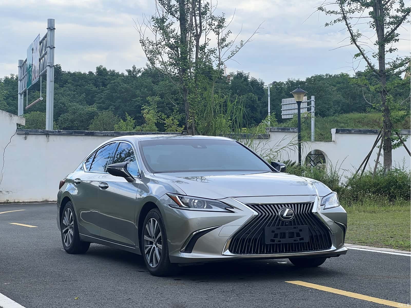 Lexus ES, 2019 3
