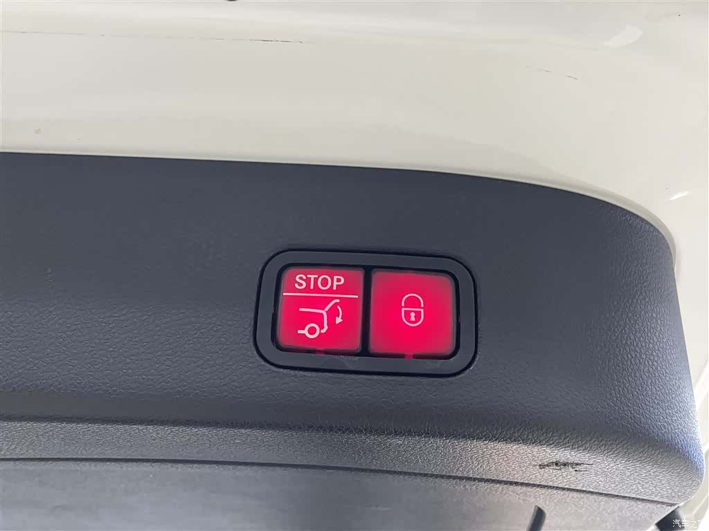 Mercedes-Benz GLS, 2020 36