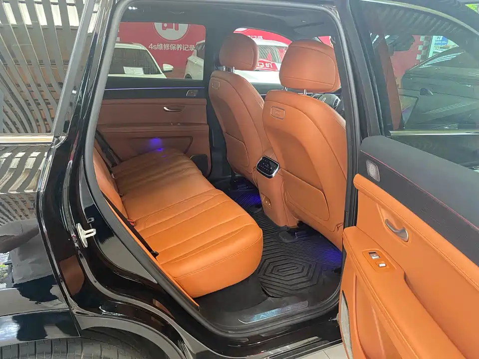 AITO Ask the world M7