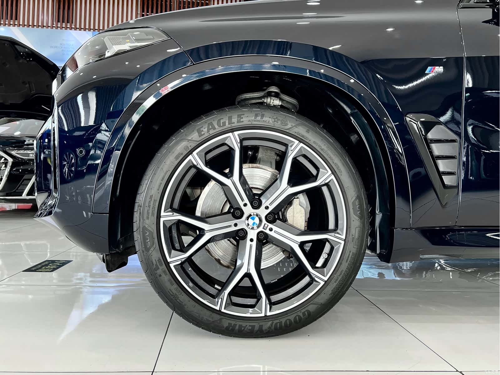 BMW X5, 2025 26