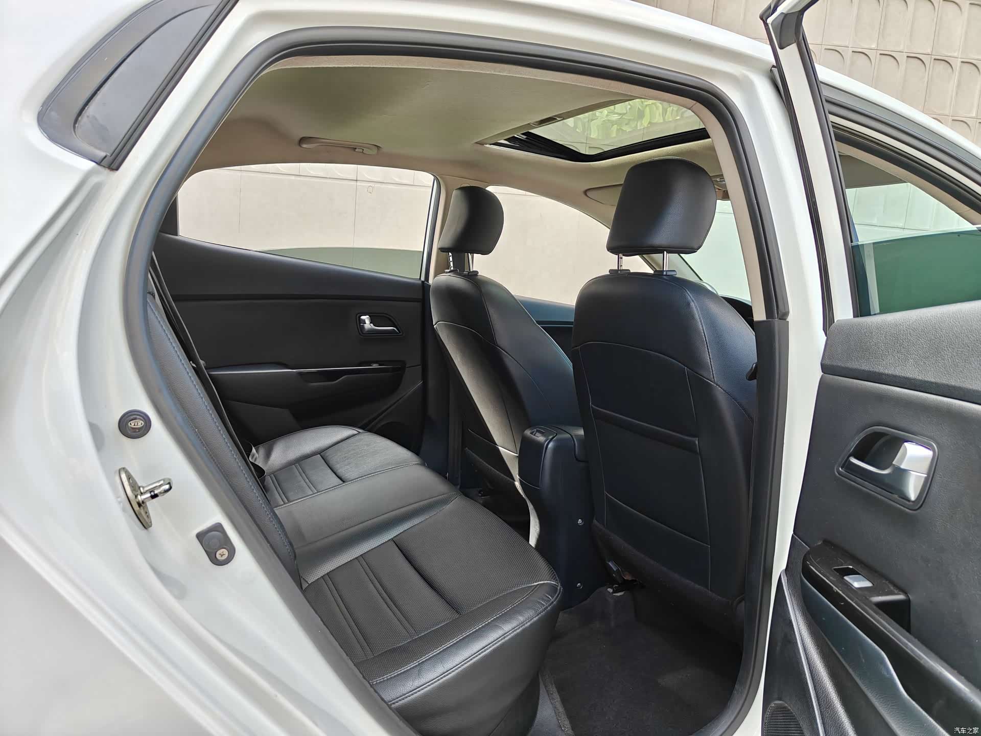 Kia K2, 2015 6