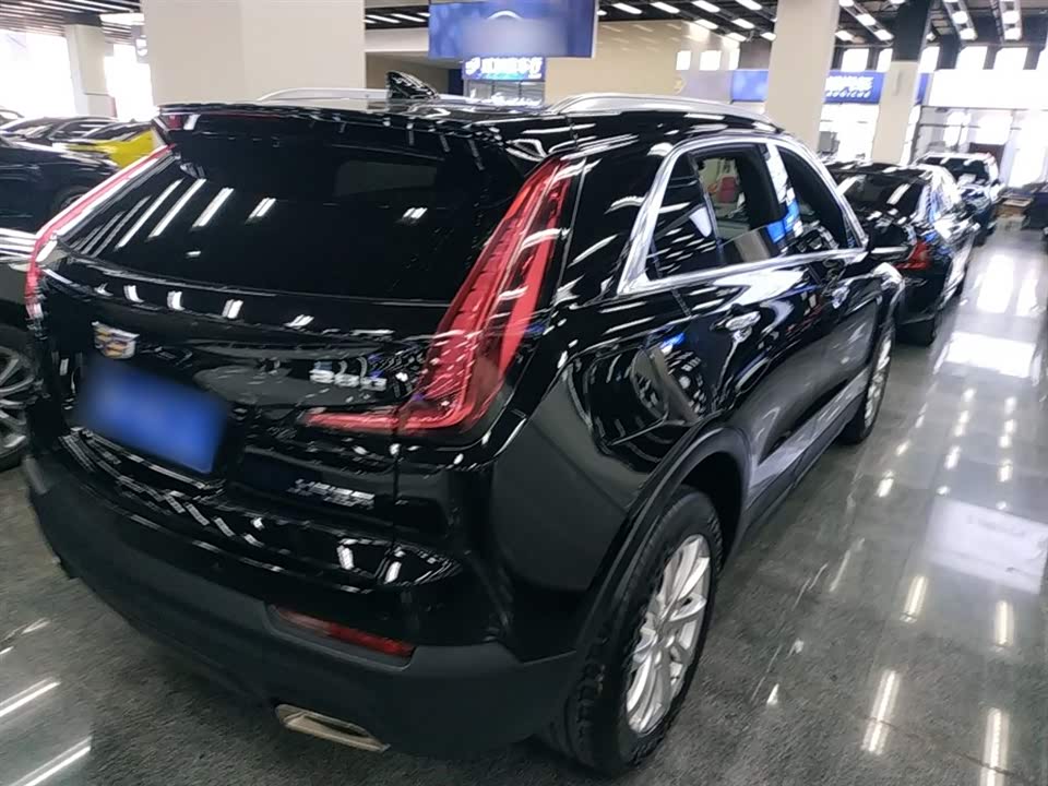 Cadillac XT4