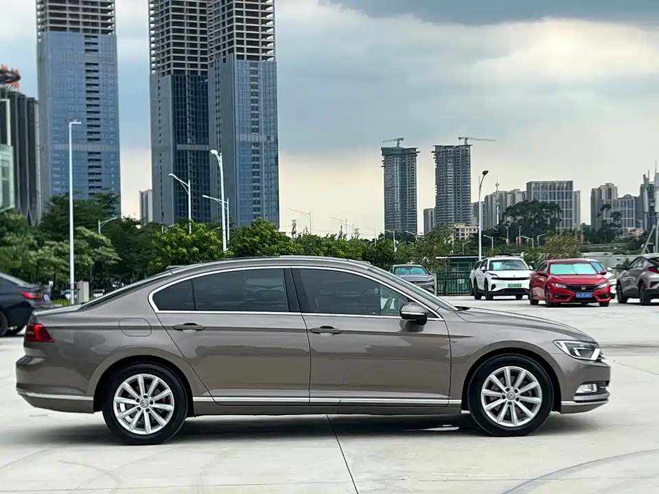 Volkswagen Magotan