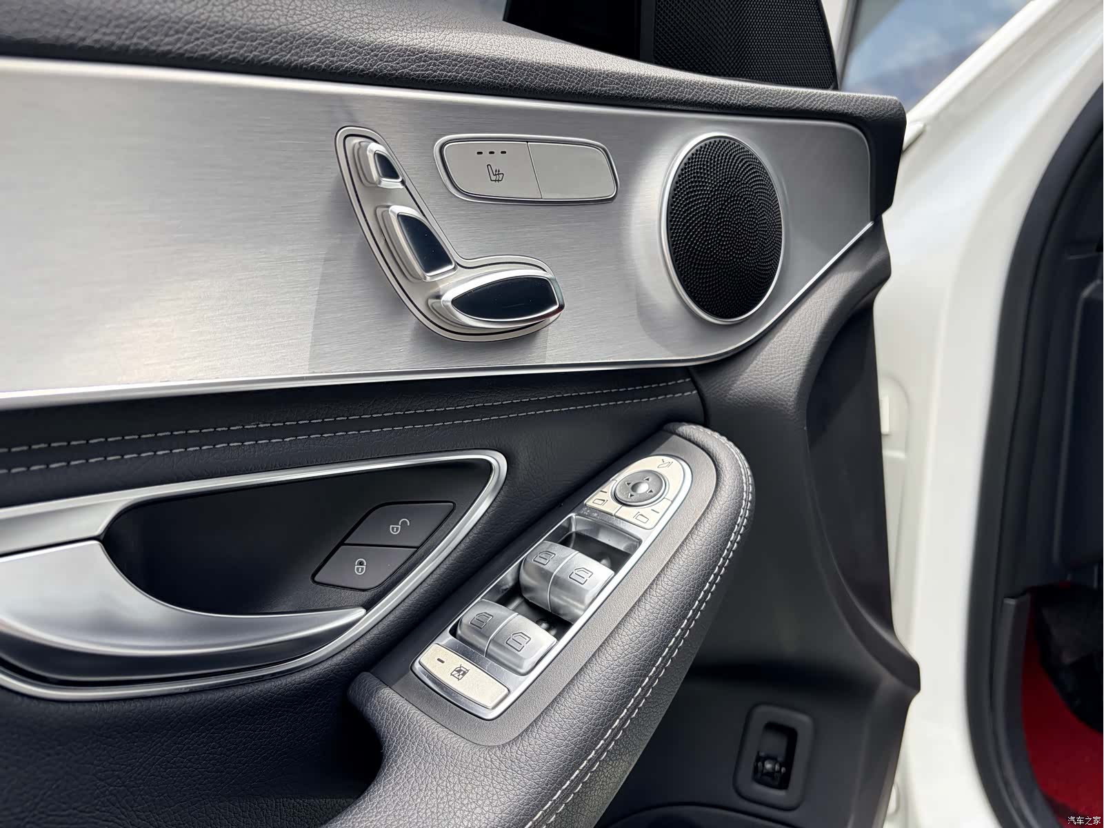 Mercedes-Benz C-Class, 2016 9