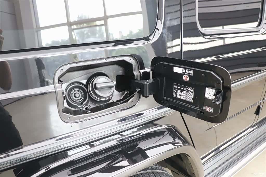 Mercedes-Benz G-Class, 2024 33