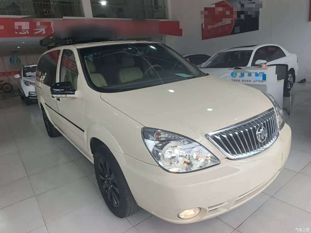 Buick GL8, 2015 4