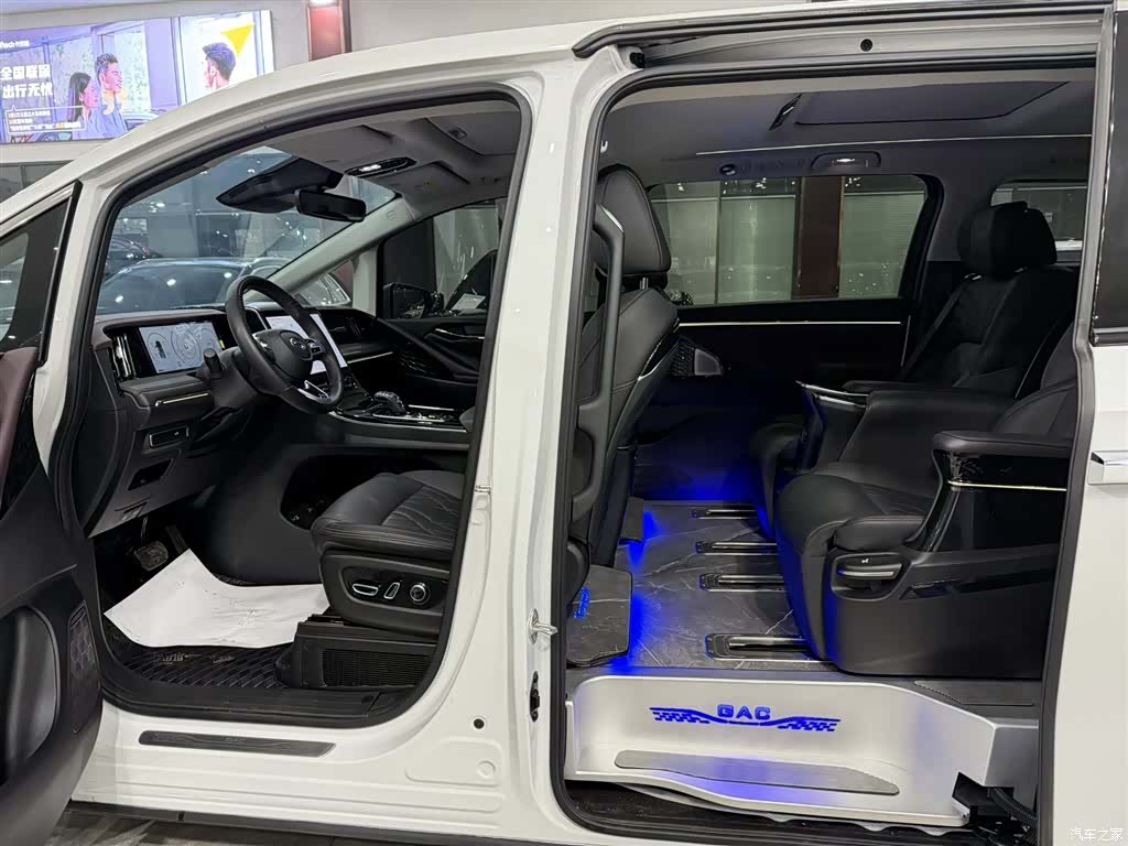 Trumpchi M8, 2024 11