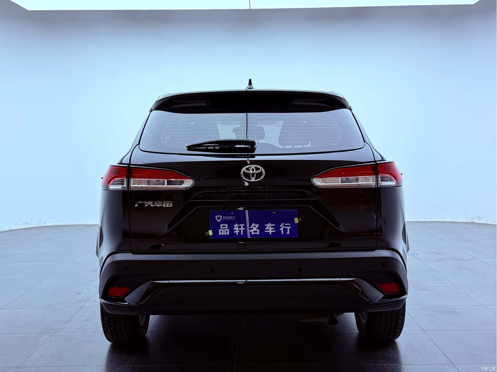 Toyota Frontlander, 2023 все фото
