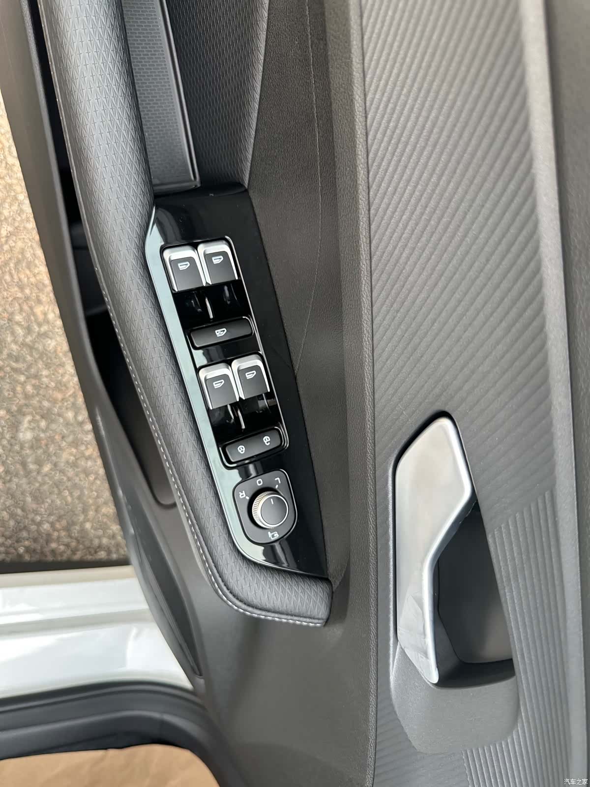 Geely Binray, 2026 6