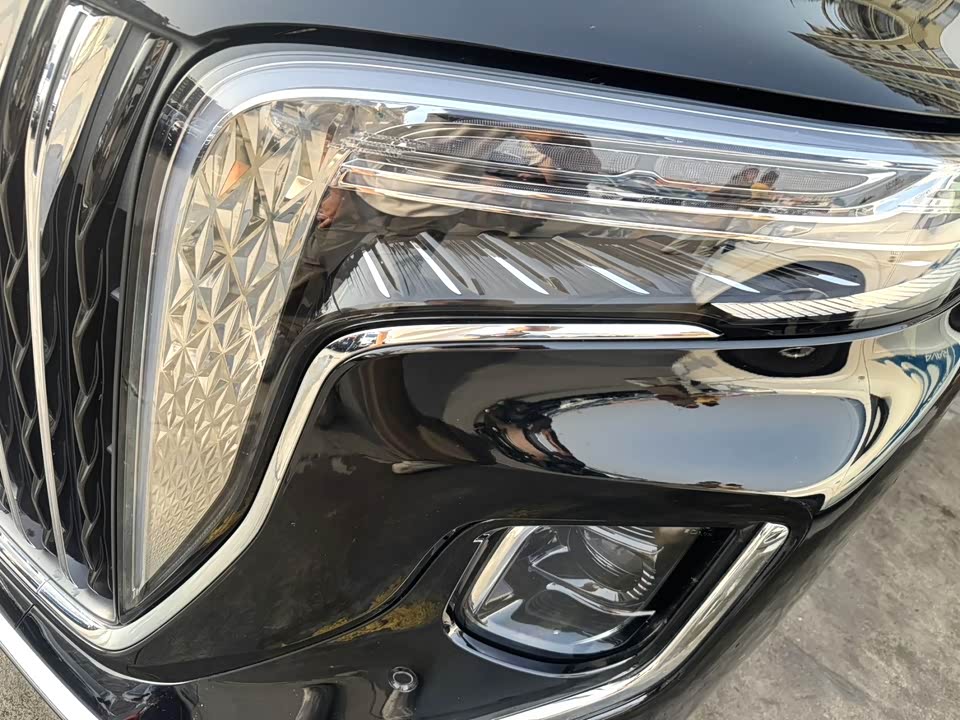 Hongqi HQ9 PHEV