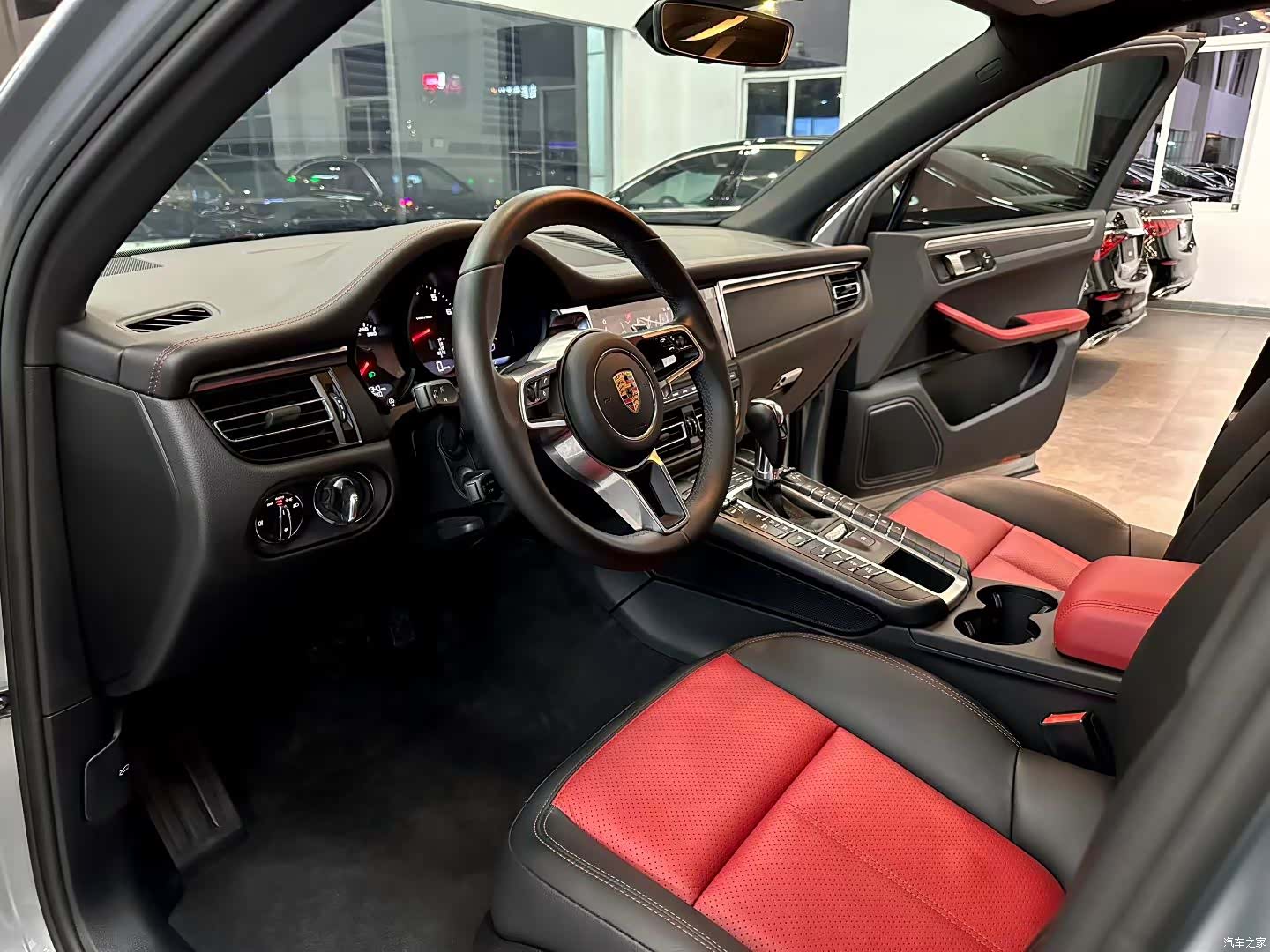Porsche Macan, 2020 8