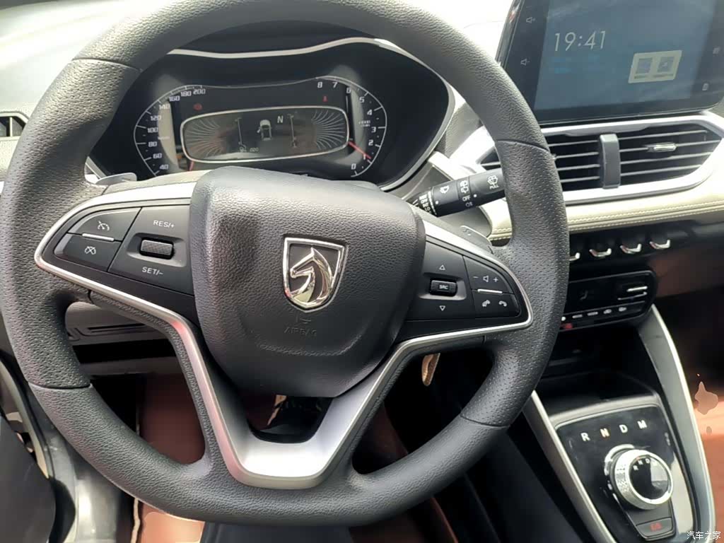 Wuling 510, 2019 10