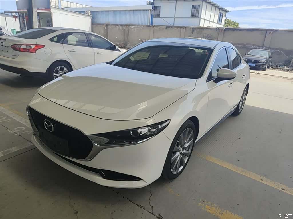 Mazda Mazda3, 2025 2