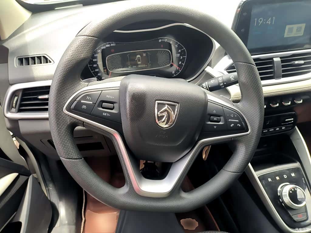 Wuling 510, 2019 11