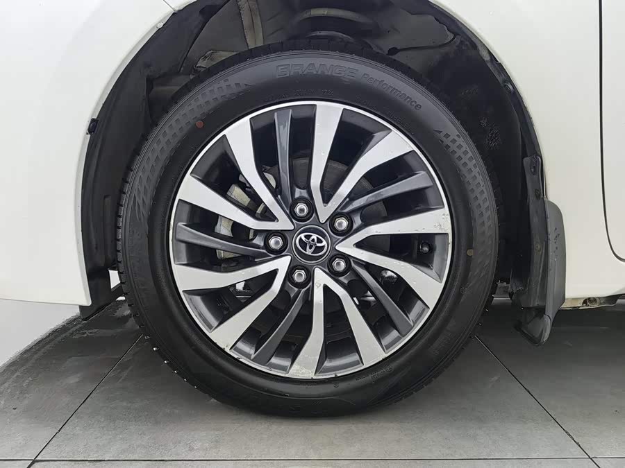 Toyota Corolla 2017, фото 17