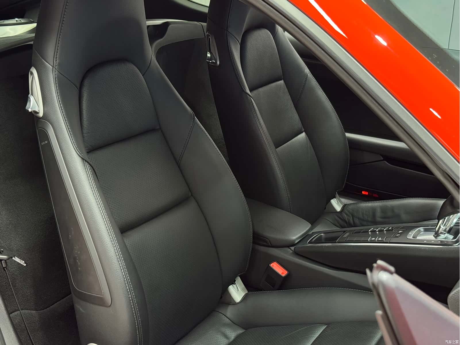 Porsche Cayman, 2017 39