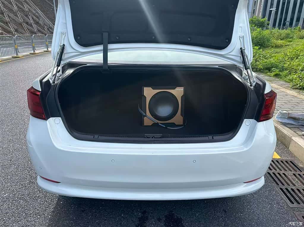 Toyota Crown, 2017 15