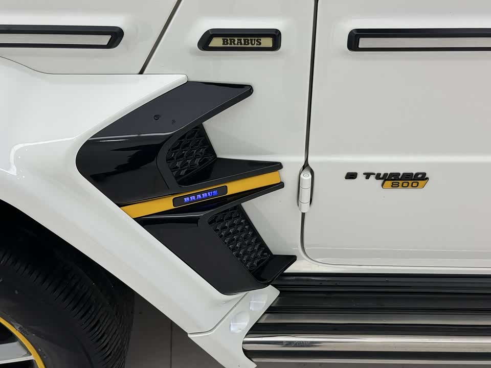 Mercedes-Benz G-class