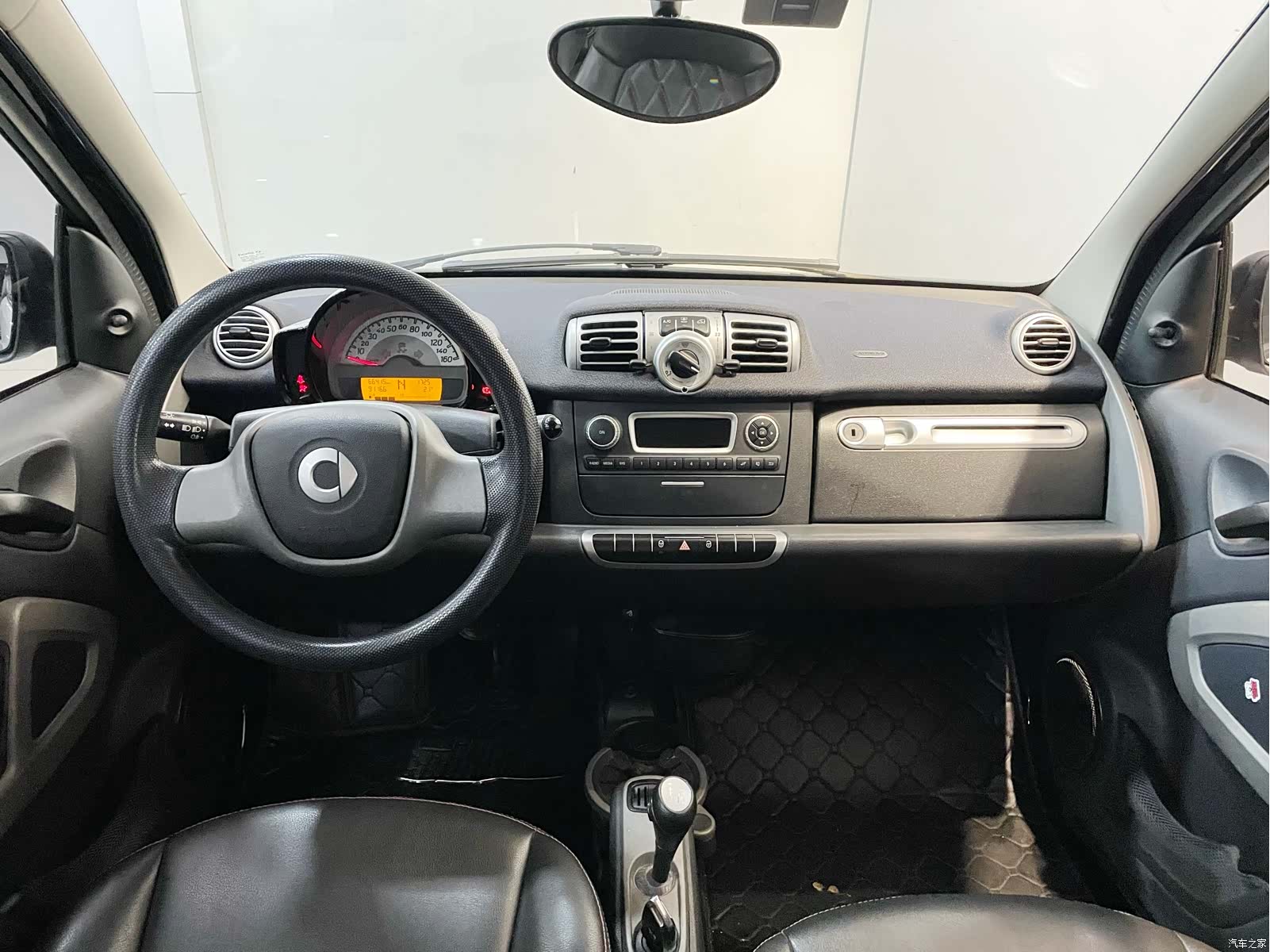Smart Fortwo, 2015 17