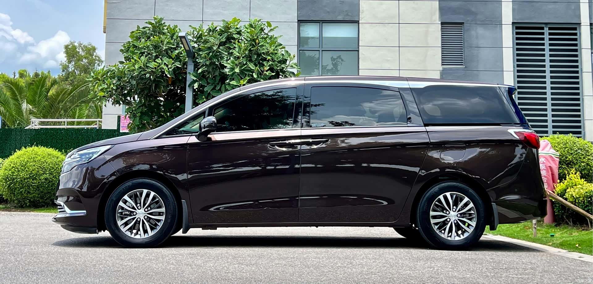 Buick GL8, 2021 4