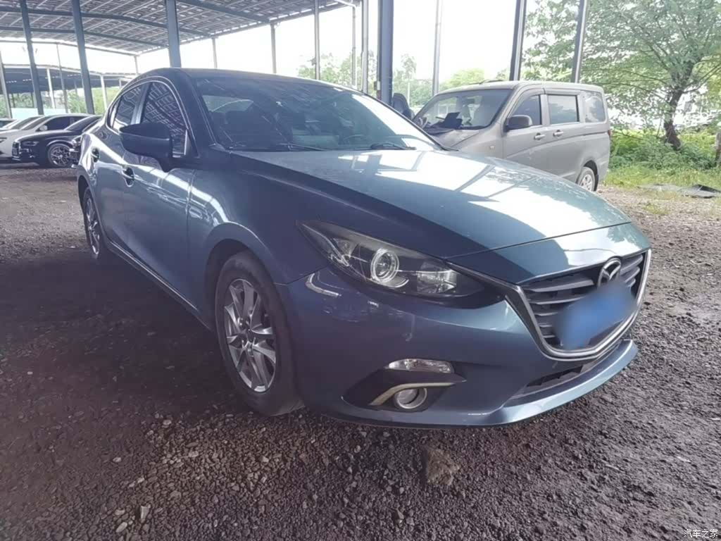 Mazda Mazda3, 2015 4