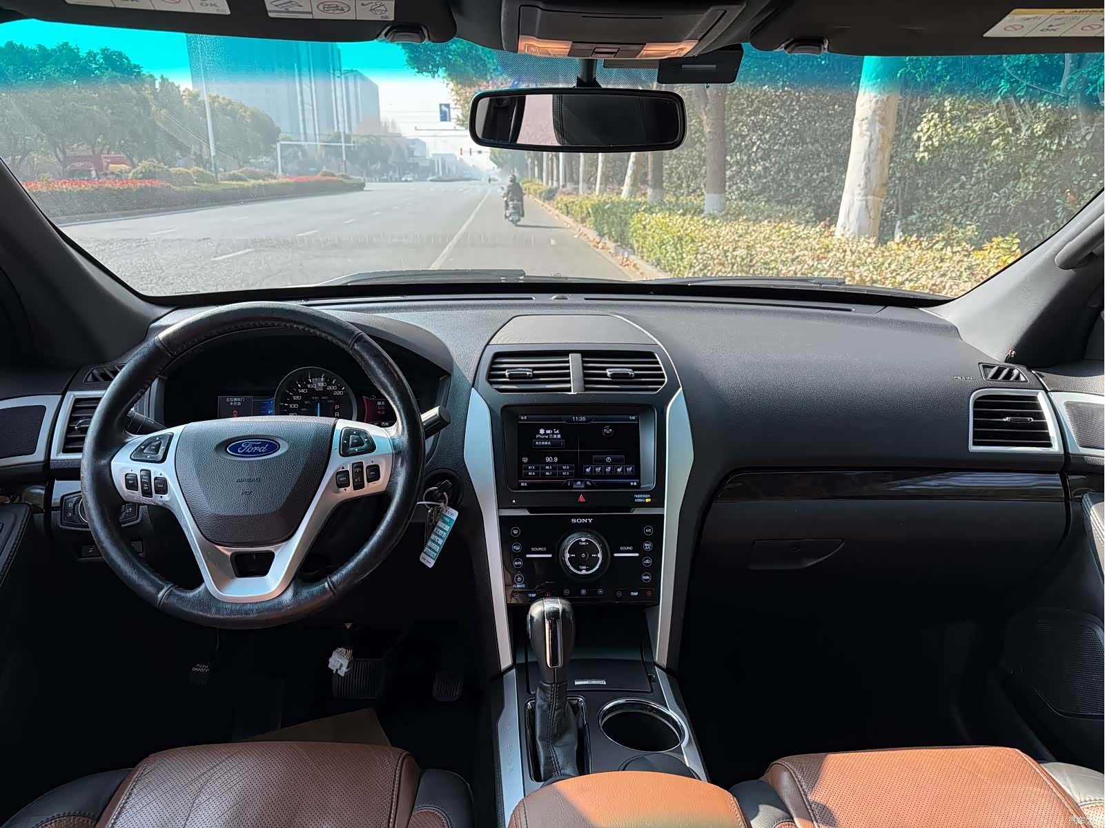 Ford Explorer, 2013 9