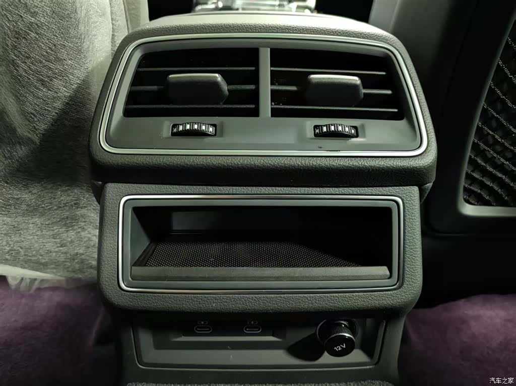 Audi A6L, 2026 12