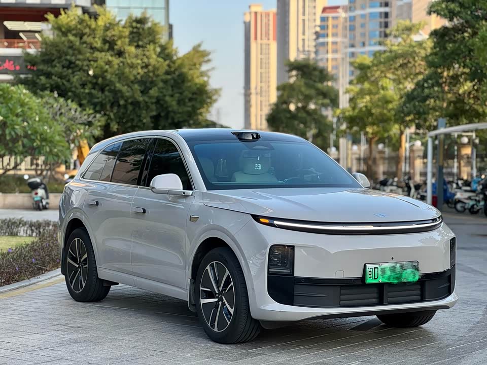 Li Auto Ideal L6