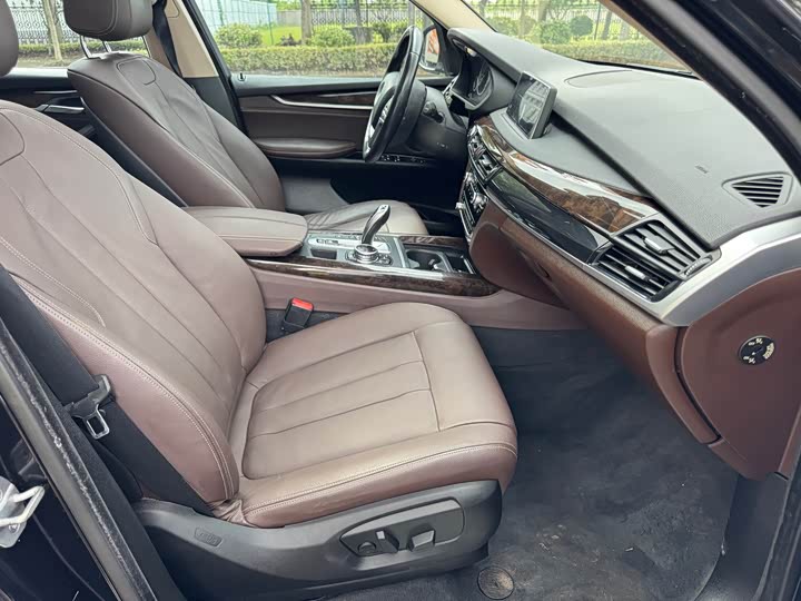 BMW X5 2014 xDrive35i Leading