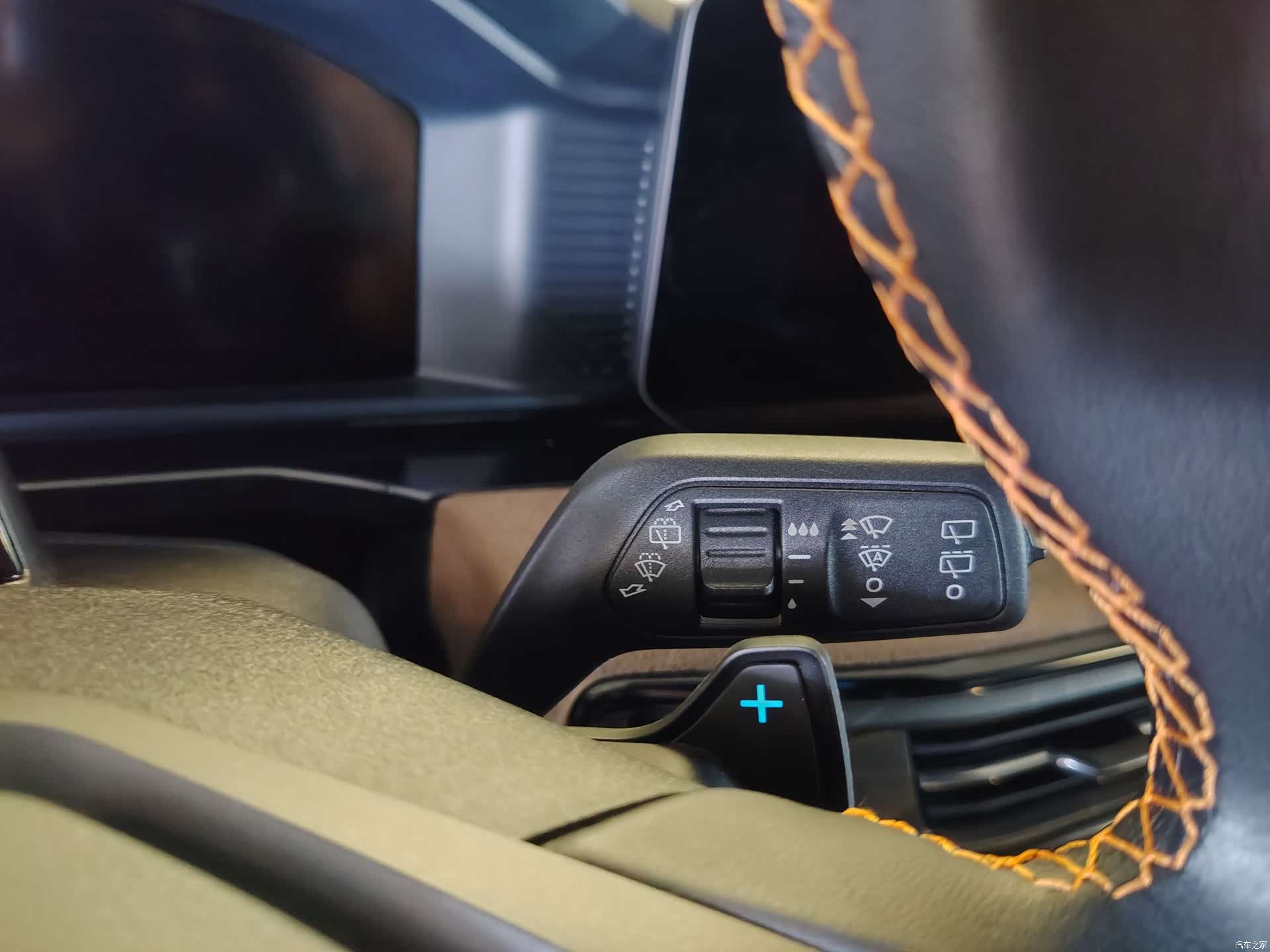 Ford Explorer, 2024 17