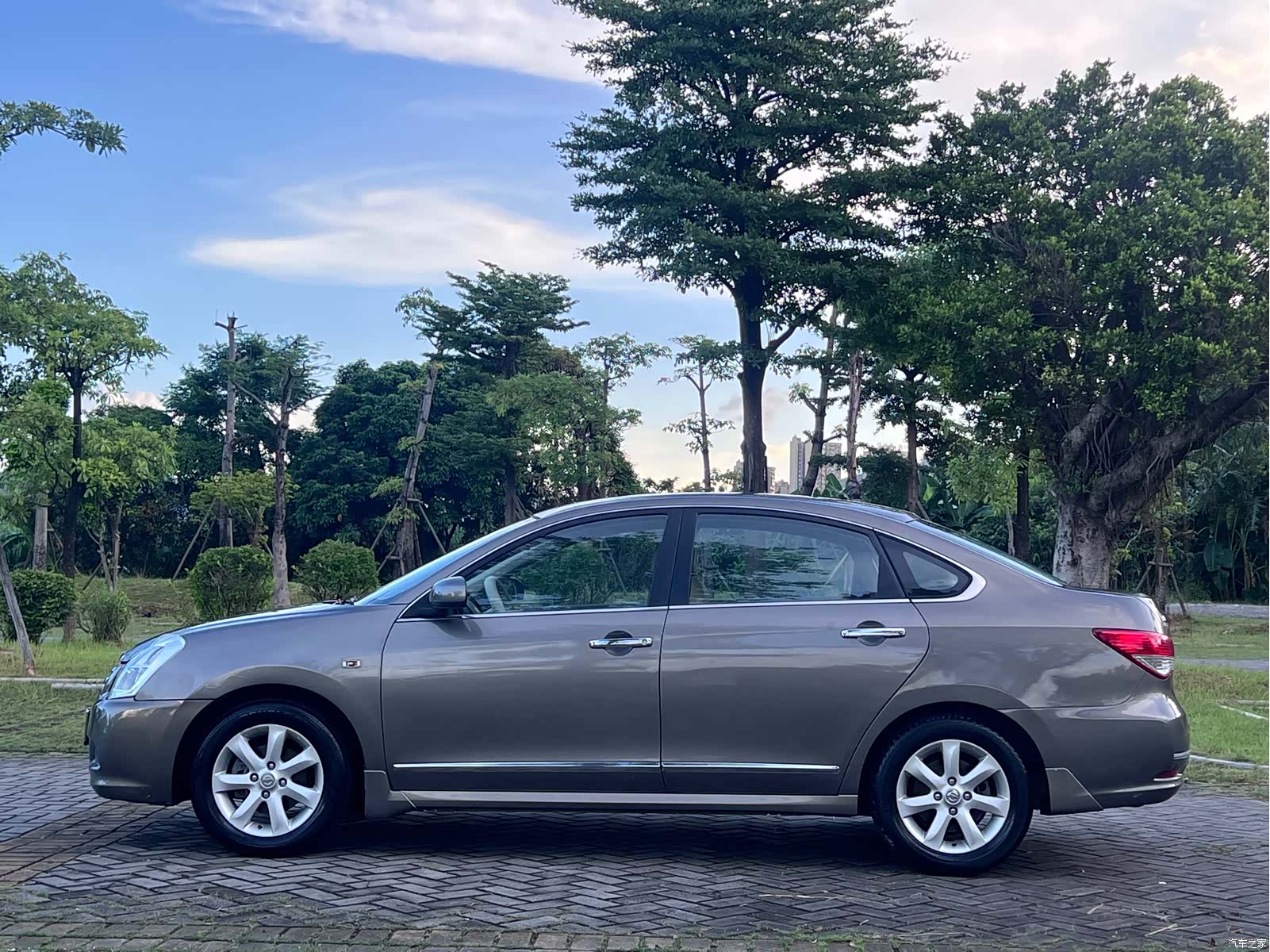 Nissan Sylphy, 2012 все фото