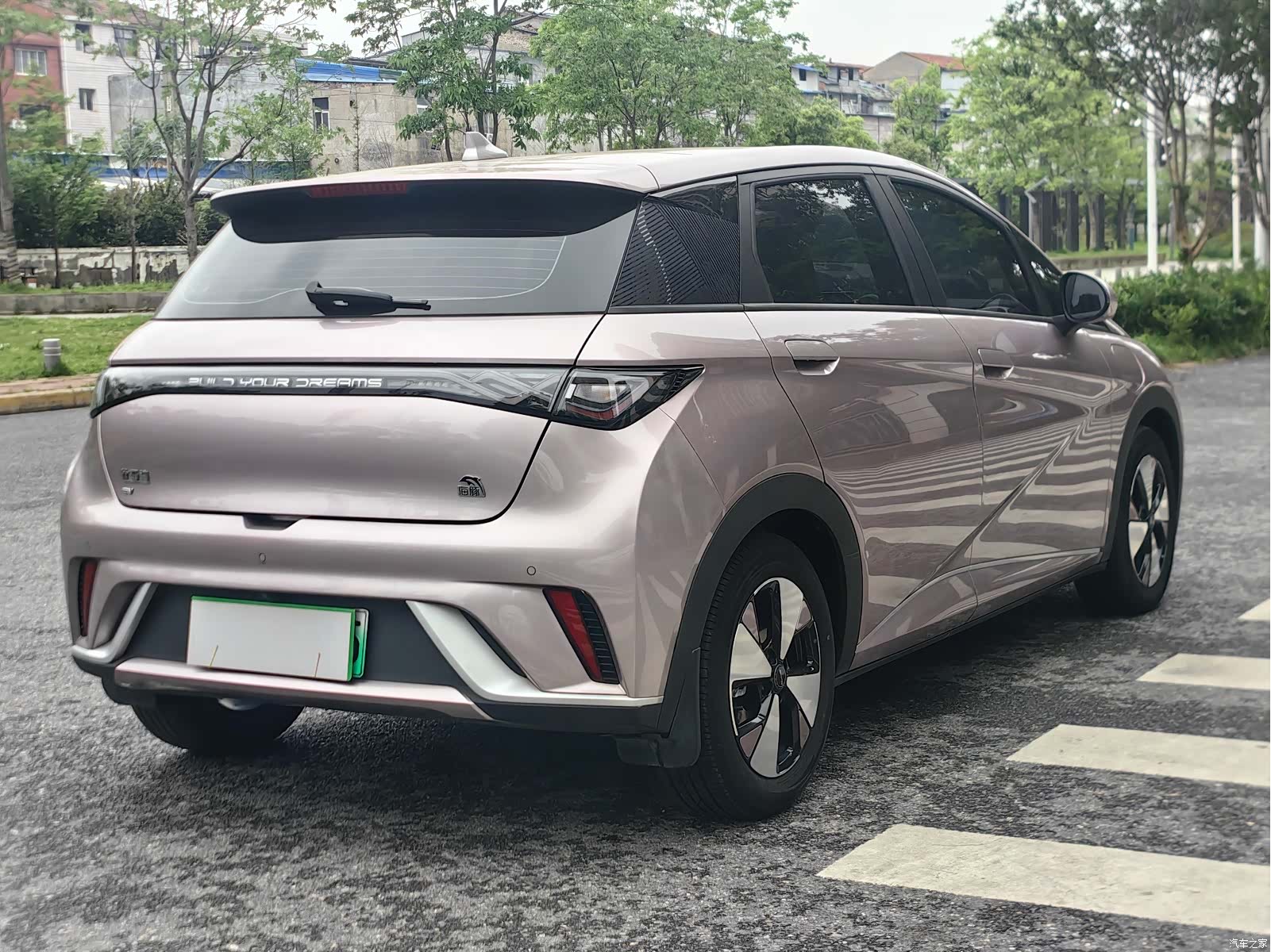 BYD Dolphin, 2023 13