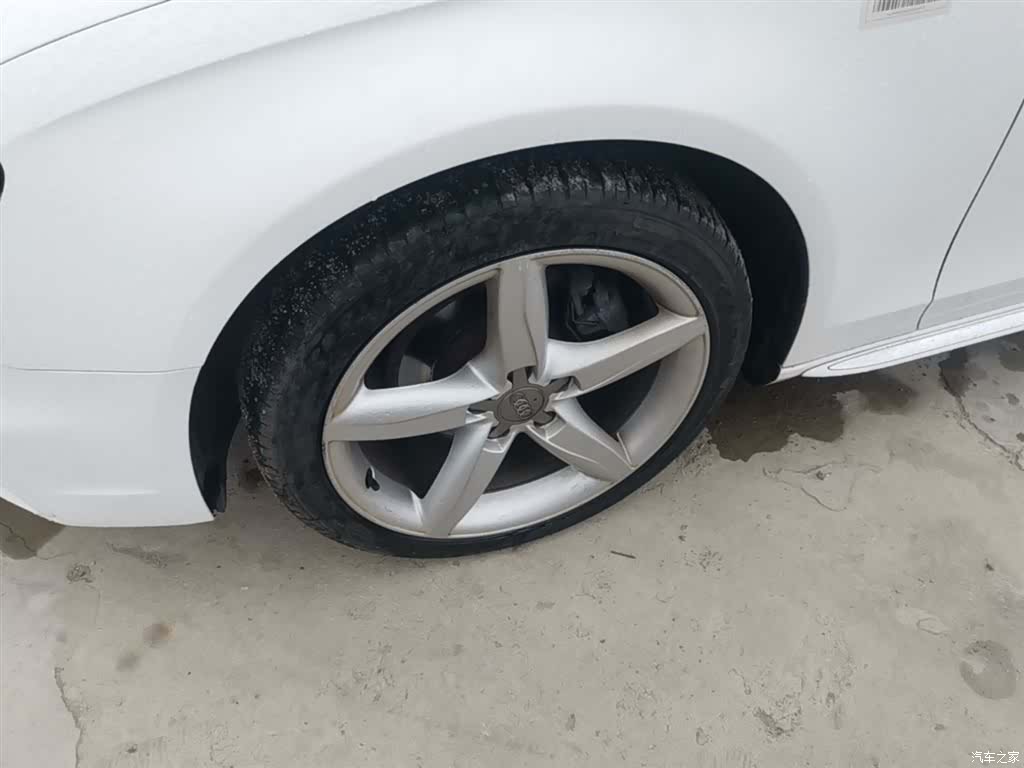 Audi A4L, 2016 23